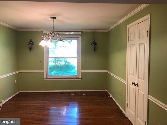 4th image of 7342 Oskaloosa Dr