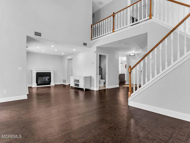 141 Old Orchard Ln — Photo 19