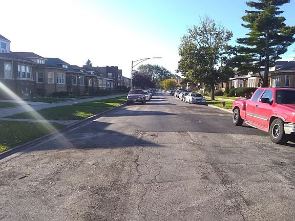 4th image of 8119 S Hermitage Ave