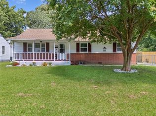 216 Patrician Dr, Hampton, VA 23666