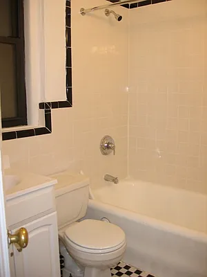 Rented by City Connections Realty | media 19