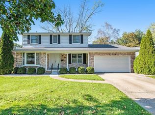 11334 Old Bridge Rd, Grand Blanc, MI 48439