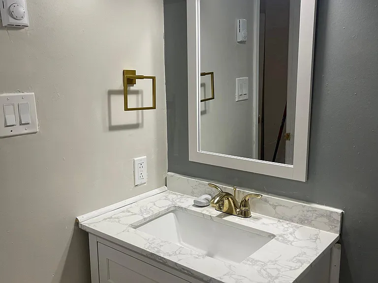 916 Ridge Ave #1 — Photo 1