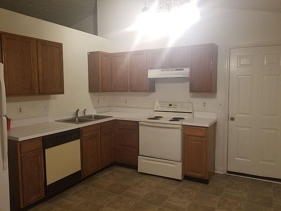 2nd image of 2565 Cashel Ct