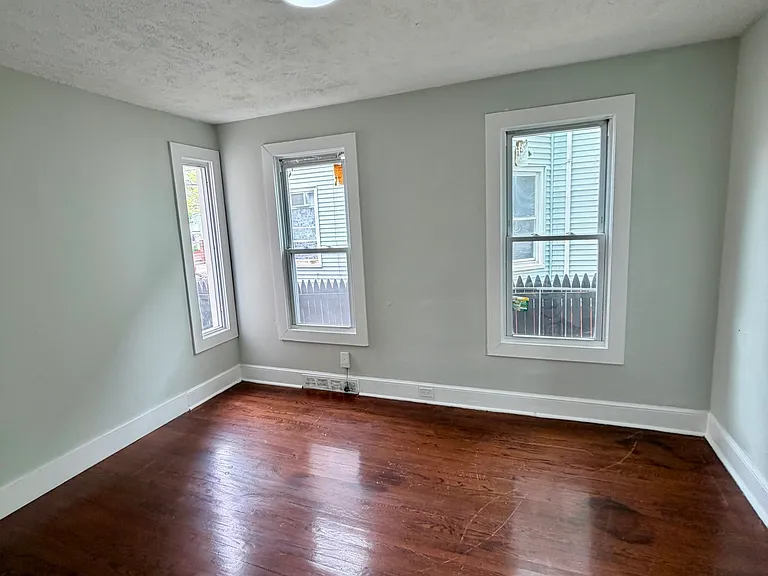 139 Poplar St — Photo 30