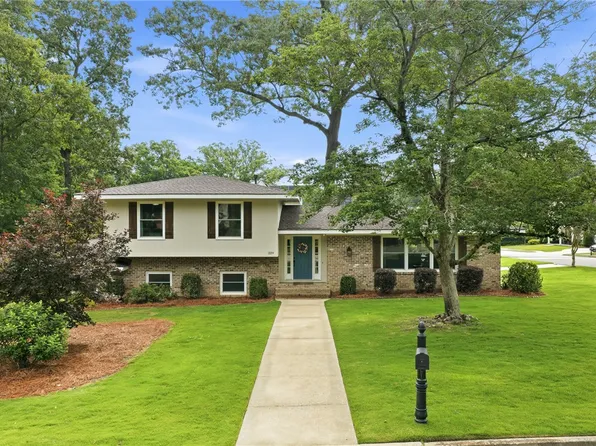 229 Kimberly Dr, Auburn, AL 36832