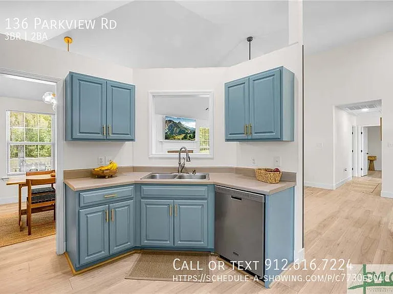 136 Parkview Rd — Photo 17