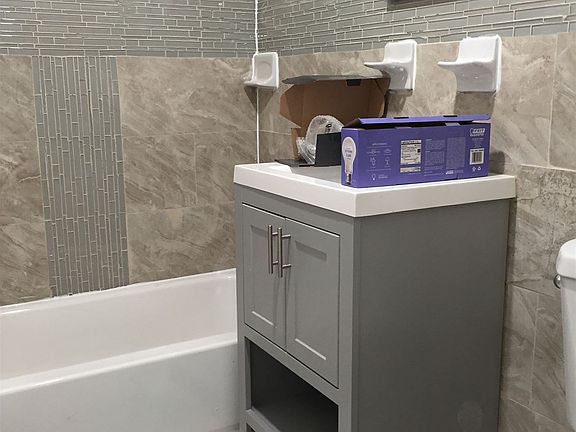 318CAB73-CEFB-4F84-989A-874BCC6BED42