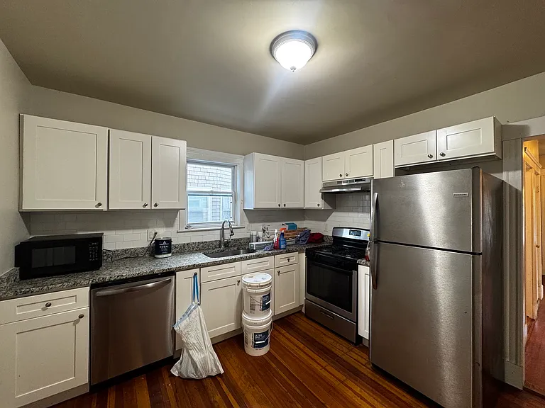 91 Frederick Ave #1 — Photo 3