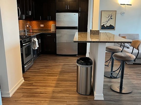 3rd image of 2800 N Lake Shore Dr APT 1110