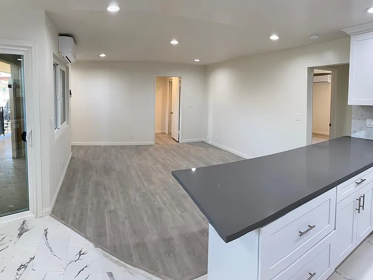309 N Chandler Ave #D — Photo 5