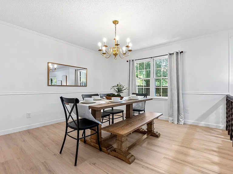 1726 Greenwood Cir — Photo 18