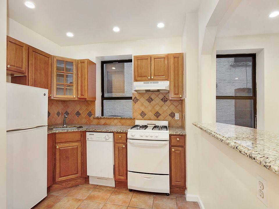 1st image of 336 E 67th St APT 15