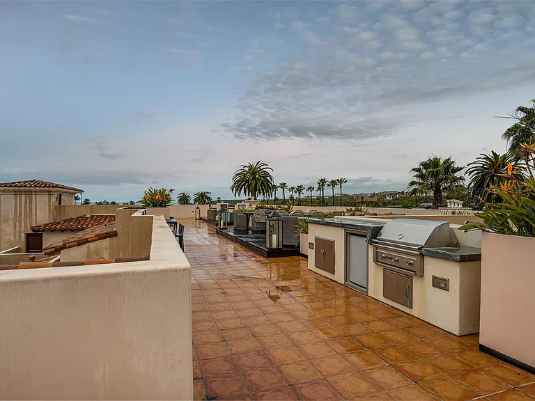1520 El Camino Real #10 — Photo 40