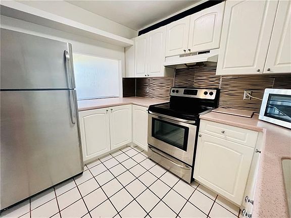 4th image of 9441 Live Oak Pl APT 308
