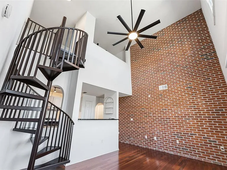 501 Knights Run Ave #2307 — Photo 2