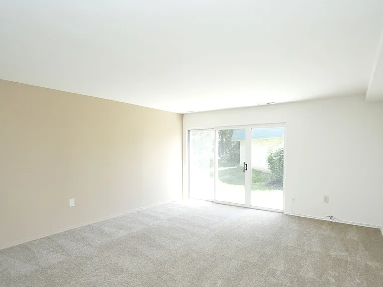 Living Area-Classic (1BD)