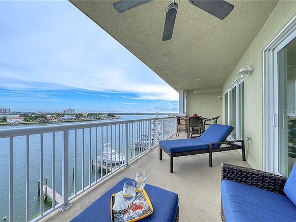 4th image of 706 Bayway Blvd #501