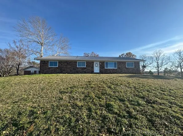 30244 S Highway 71 #A, Quinton, OK 74561