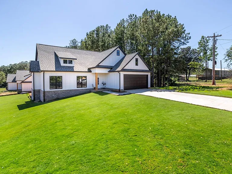10 Deer Park Dr — Photo 3