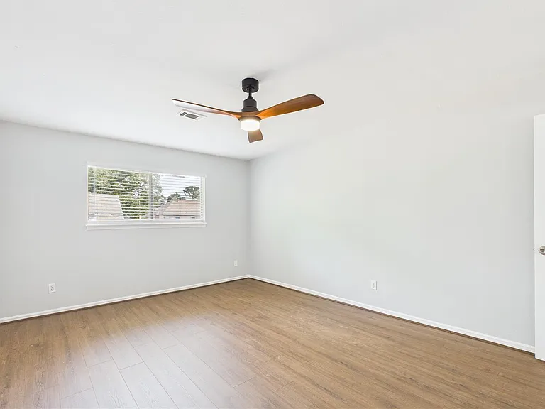 1107 Verret Ln — Photo 31