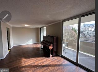 7501 Democracy Blvd APT 321, Bethesda, MD 20817