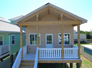 1041 15th St, San Leon, TX 77539