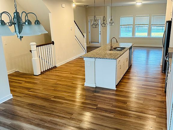 Main level dining room side