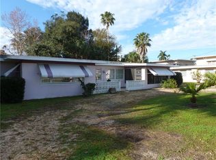 15396 2nd St E, Madeira Beach, FL 33708