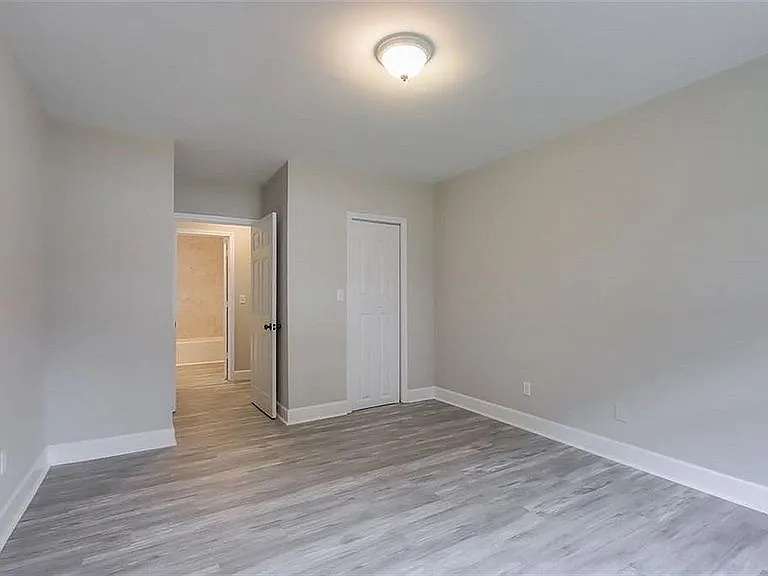 4056 Dallas Acworth Hwy NW — Photo 6