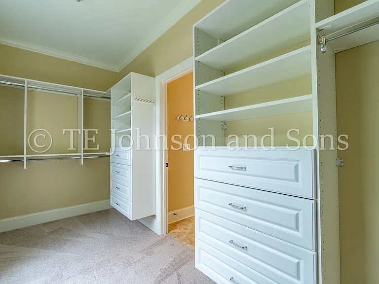 1112 Oakencroft Ct — Photo 27