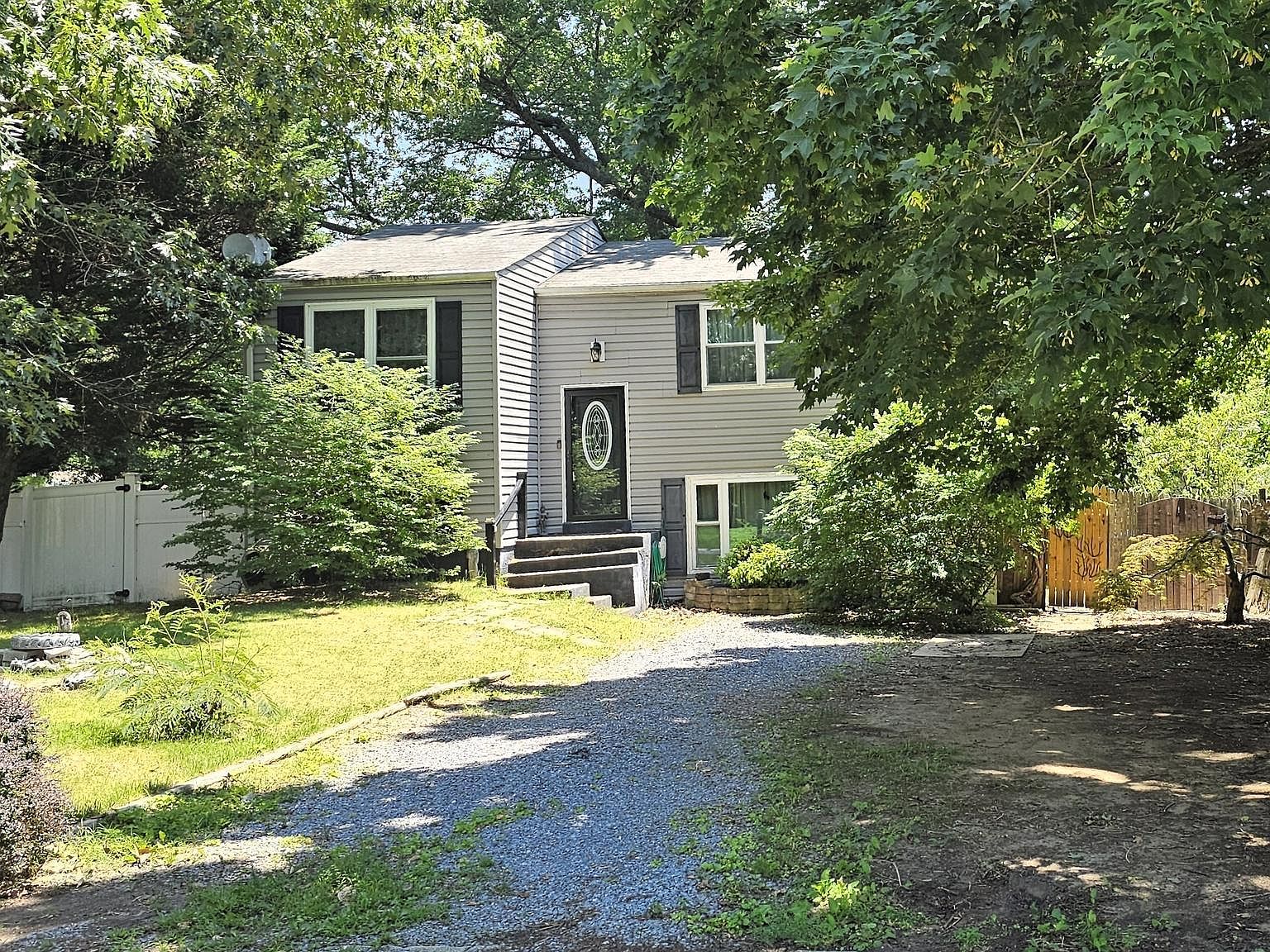 12412 Channelview Dr, Newburg, MD 20664 | Zillow