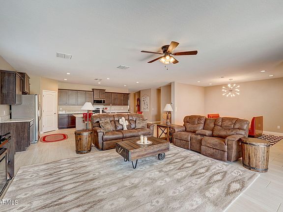 4th image of 3949 N BROOKLYN Drive