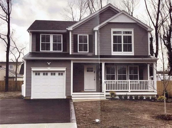 1106 America Avenue, West Babylon, NY 11704