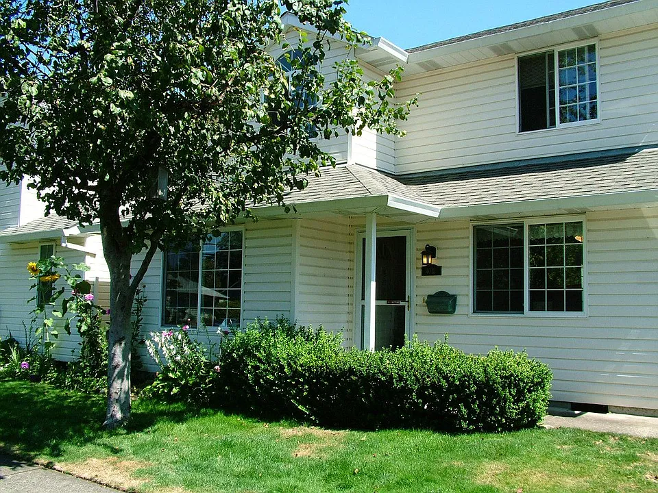 4012 SE 75th Ave