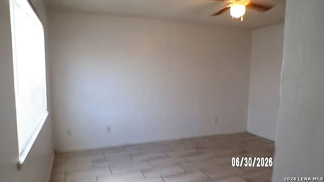 507 W Clare St — Photo 11