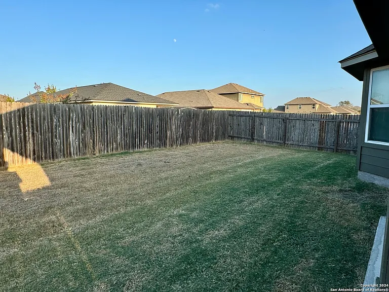2249 Olive Hill Dr — Photo 17