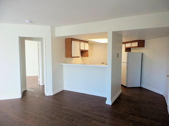 4th image of 3782 1st Ave #301