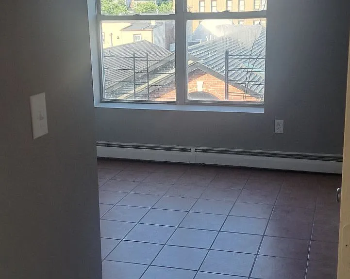 195 Clinton Ave #2-1 — Photo 4