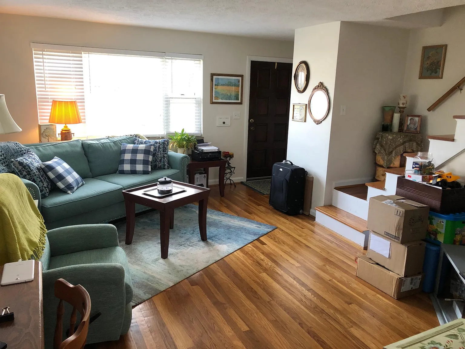 2 bed, 1000 sqft, $1,350 — Photo 2