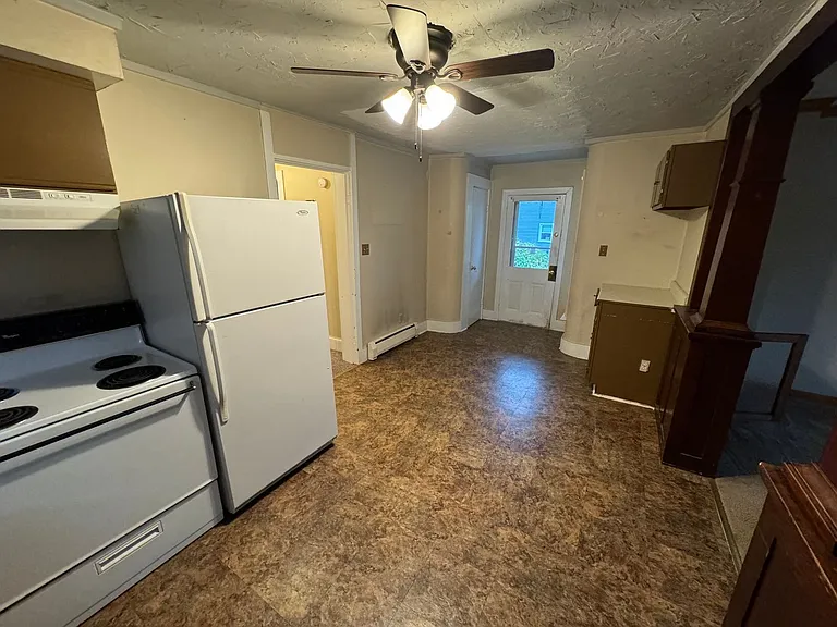 35A High Rd #1 — Photo 6