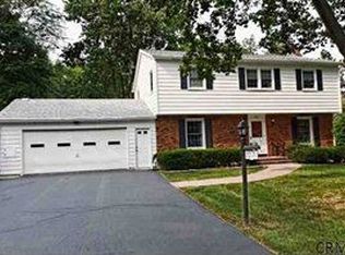 2271 Sweetbrier Rd, Niskayuna, NY 12309