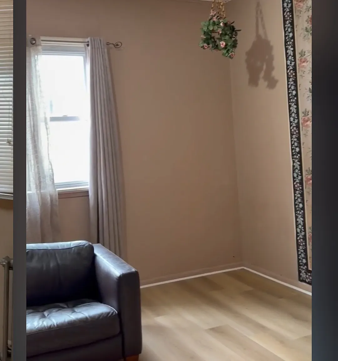 2 bed, 2244 sqft, $2,300 — Photo 3