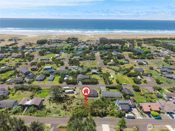 35309 J Place, Ocean Park, WA 98640