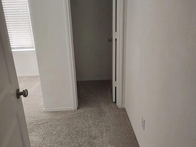 142 Plumcove Dr — Photo 21