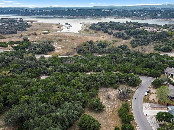 2nd image of 21002 Santa Rosa Ave