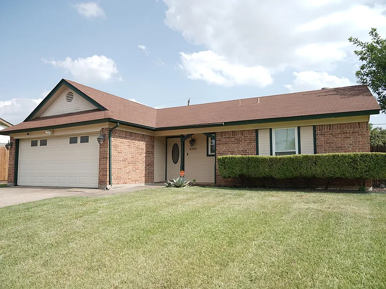 6304 Douglas Dr — Photo 2