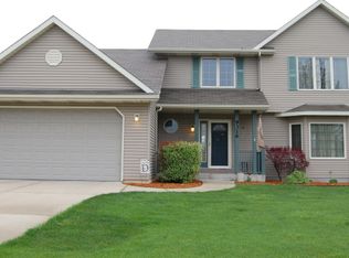 9316 Millstone Dr, Racine, WI 53406