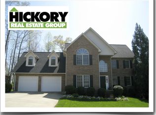 4213 Windsor Ct, Hickory, NC 28602