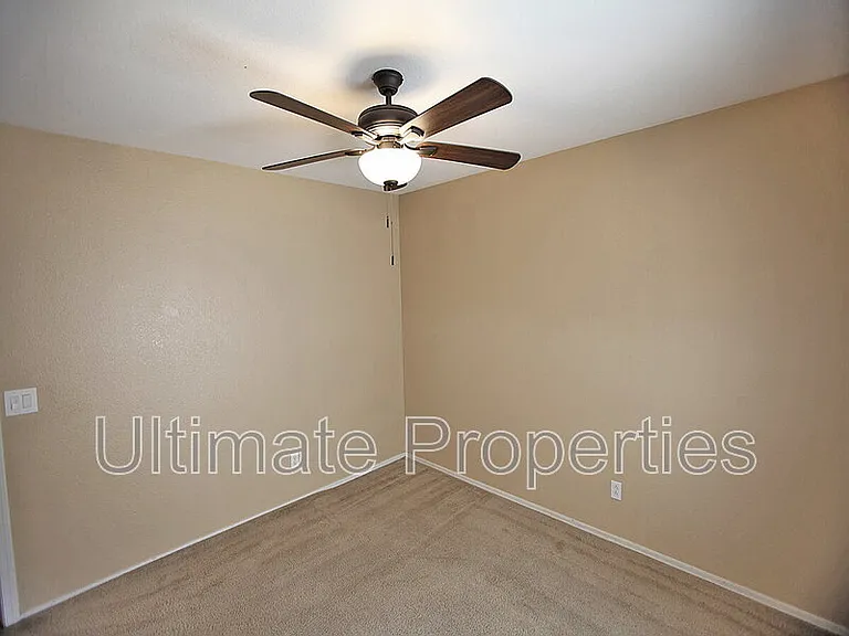 12706 W Ash St — Photo 10